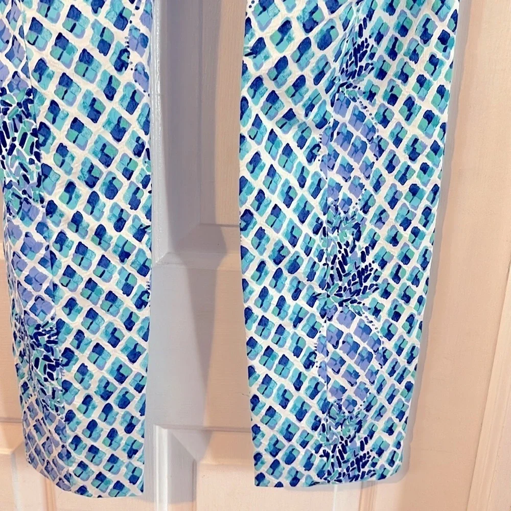 NWOT Women’s Lilly Pulitzer Blue and White Kelly Skinny Ankle Patterned Pant